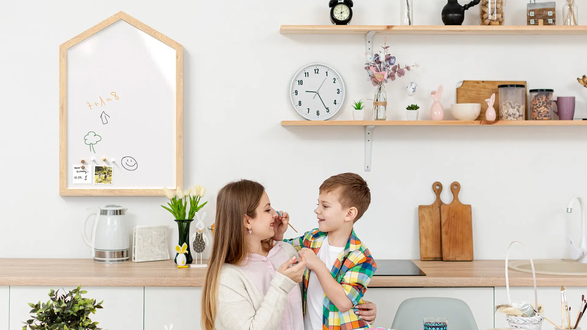 Magnettafel – Magnetisches, trocken abwischbares Whiteboard in Form eines Hauses, mit Holzrahmen – Bild 3